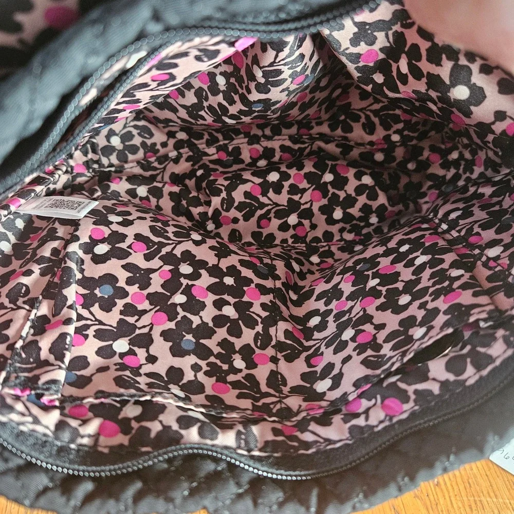 Vera‎ Bradley Carson Black Quilted Crossbody Bag Purse Floral Interior
